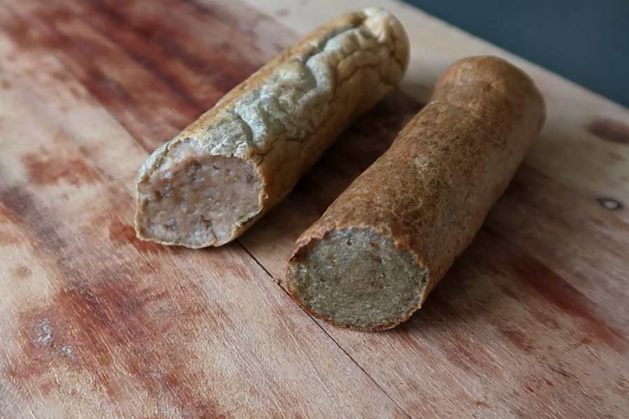 gewone-frikandel-en-airfryer-oven-frikandel-aangesneden