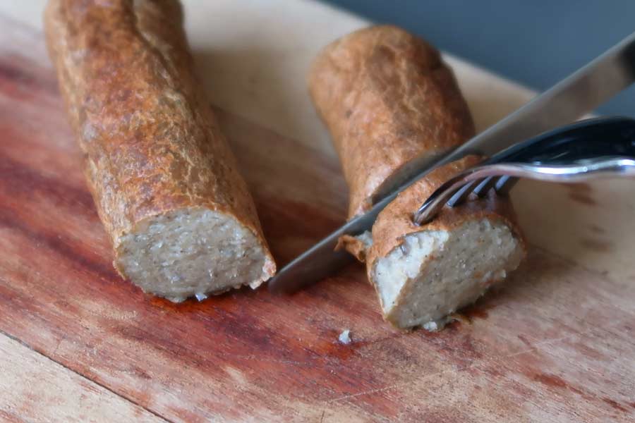 mora-airfryer-oven-frikandel-snijden