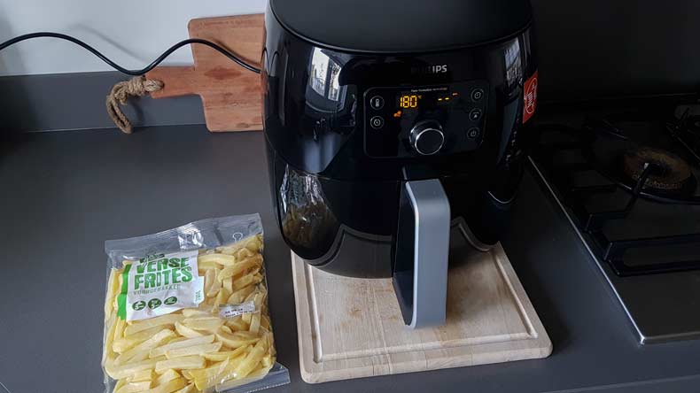 airfryer-xxl-snijplank-plaatsen