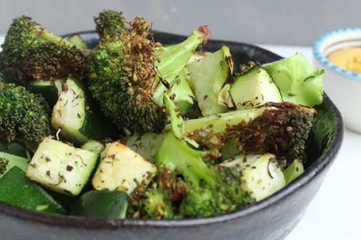Krokant-Gegrilde-Broccoli-en-Courgettes