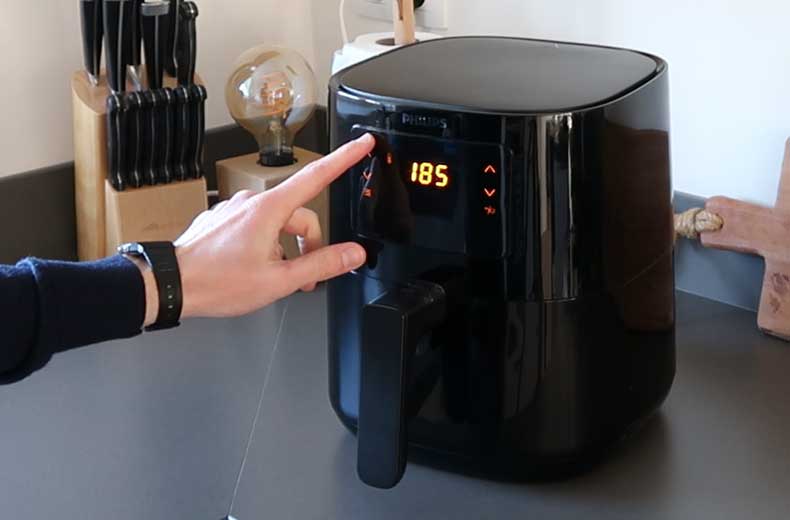 Philips-Airfryer-Essential-L-HD9252-digitale-bediening