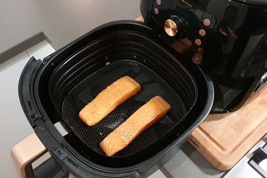 zalmmoten-in-philips-airfryer-xxl