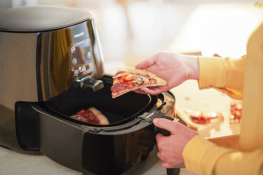 pizza-opwarmen-in-de-airfryer